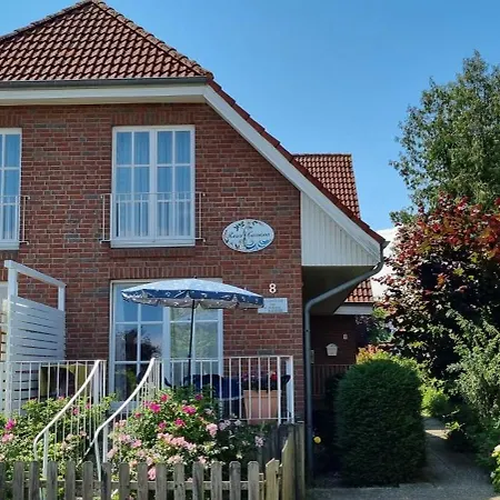 Rosa Canina, W6 Apartment